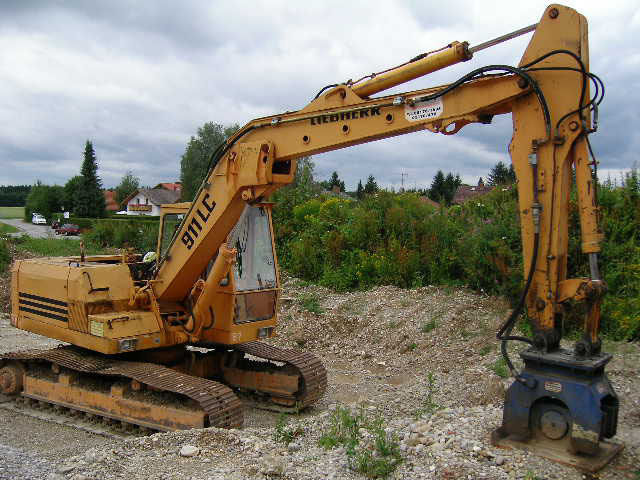 Liebherr 911LC Vibro3.jpg