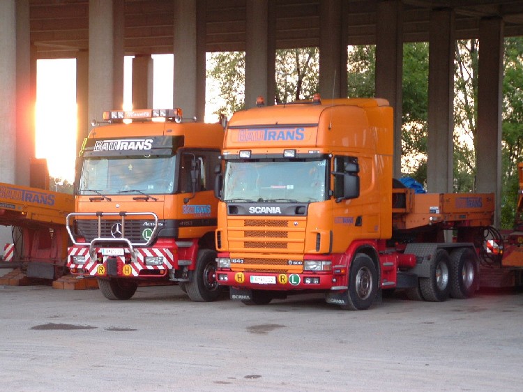 BauTrans Mounty und 3 Achs Scania.jpg