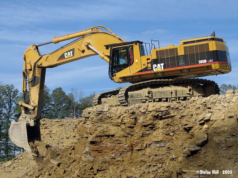 Cat385LME_01.jpg