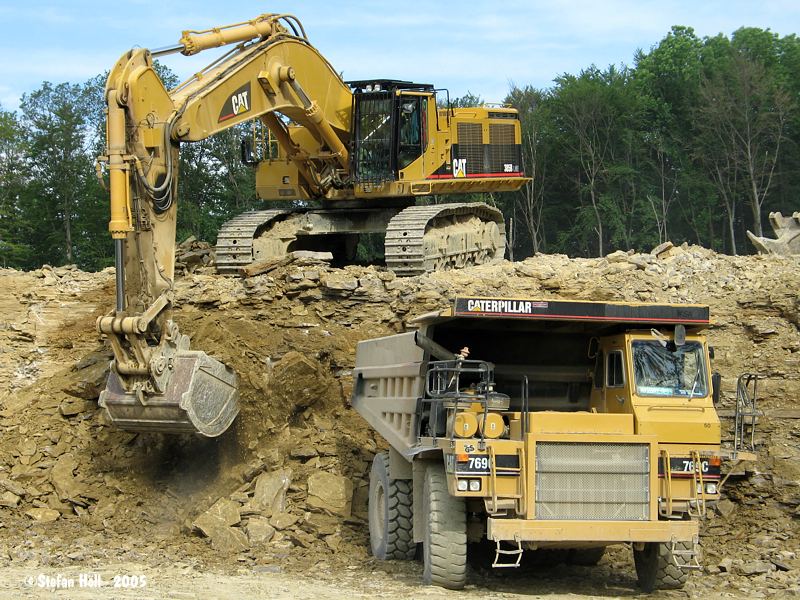 Cat385LME_08.jpg