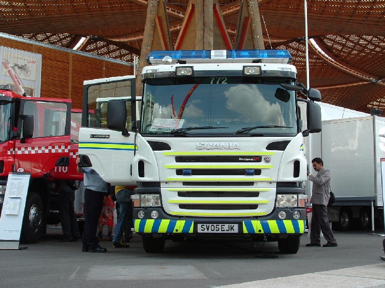 Scania  R 340 weiss.jpg