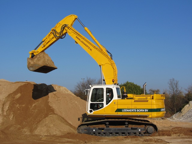 Doosan_DX255_1.jpg
