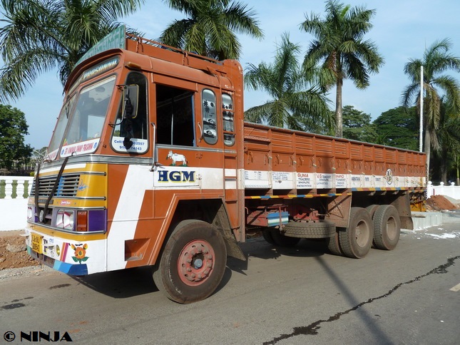 Ashok_Leyland_2214_6x4_V_04.jpg