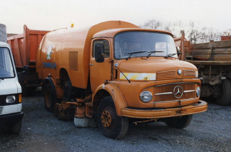 MB Hauber Kehrmaschine (2).jpg