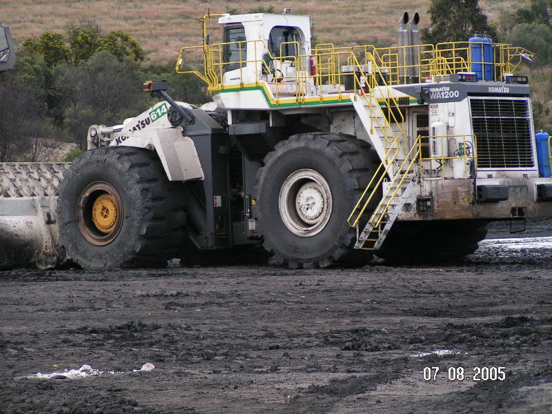 Komatsu WA1200 Radlader01.jpg