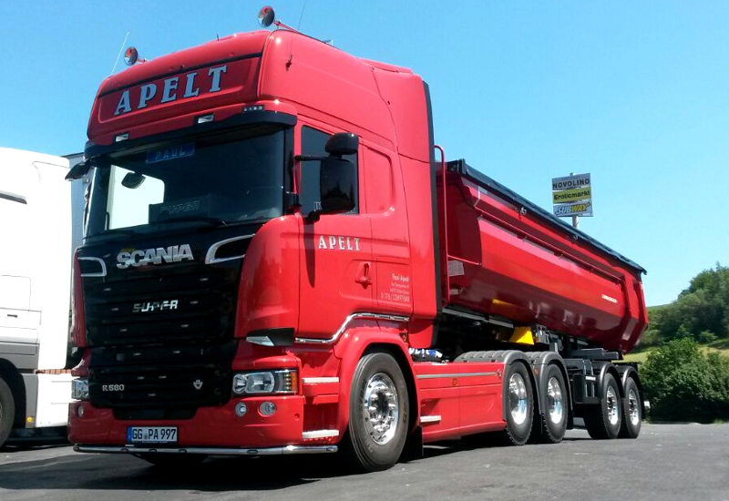 R580.jpg