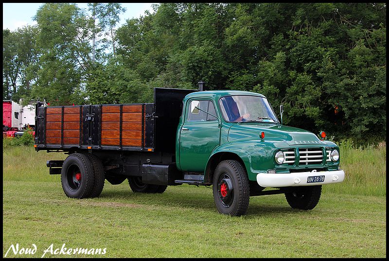 UN-28-78-3-BorderMaker.jpg