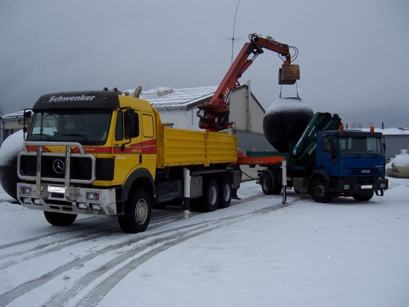 IVECO 19E270 und MB 2650.jpg