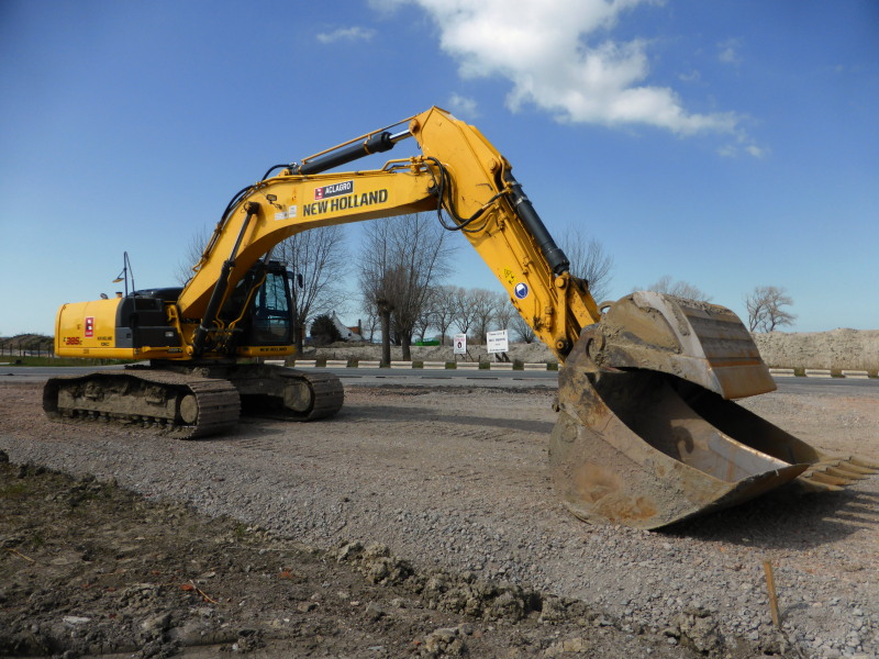 Aclagro E 385 C (3).jpg