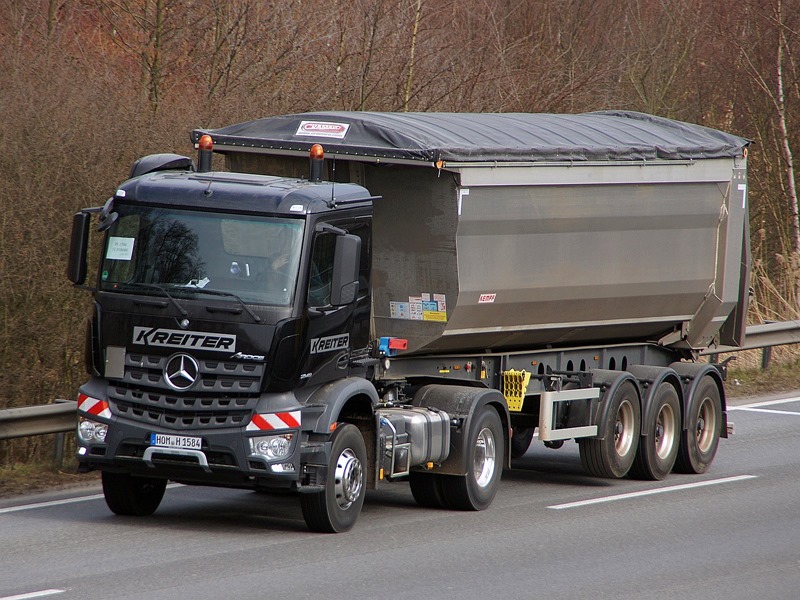 Arocs Omlor Kreiter DSC00547.jpg