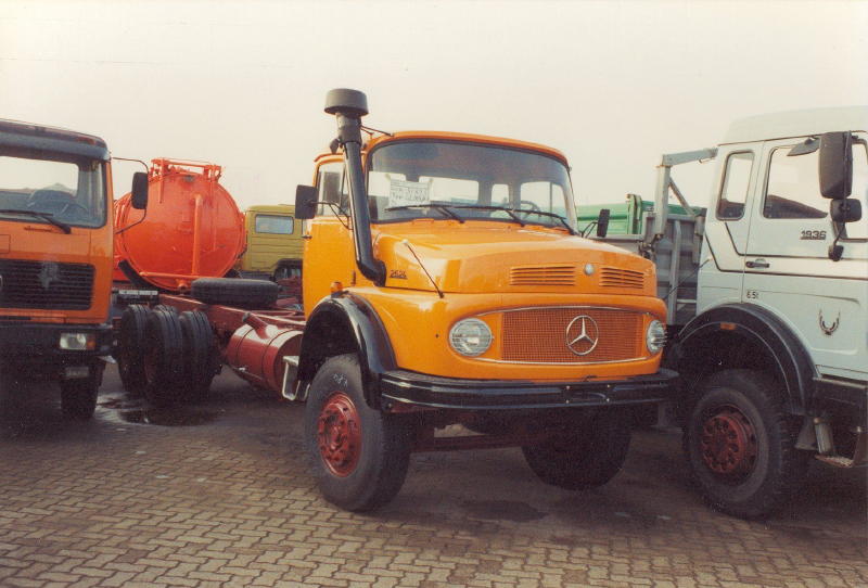 MB L 2624 Hauber orange ohne Aufbau (2).jpg