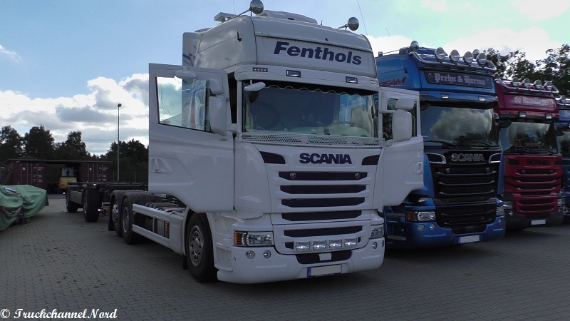 S1520001.jpg