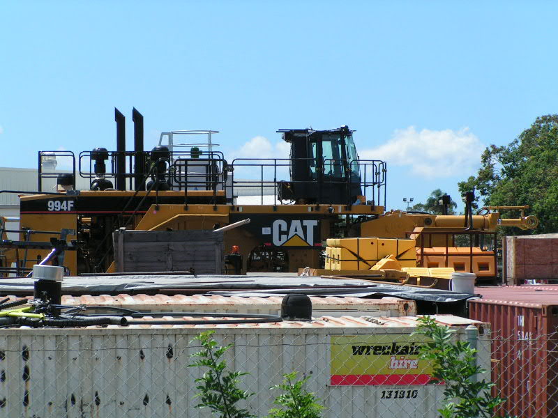 CAT994F 2.jpg