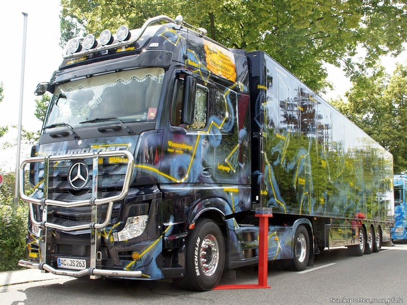 Actros Schumacher DSC07886.jpg