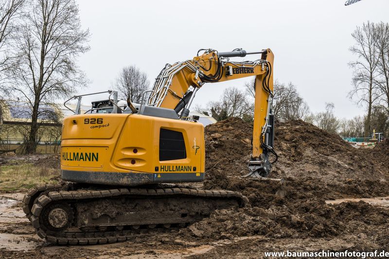 Liebherr_R926_Compact_Hullmann (5 von 18).jpg