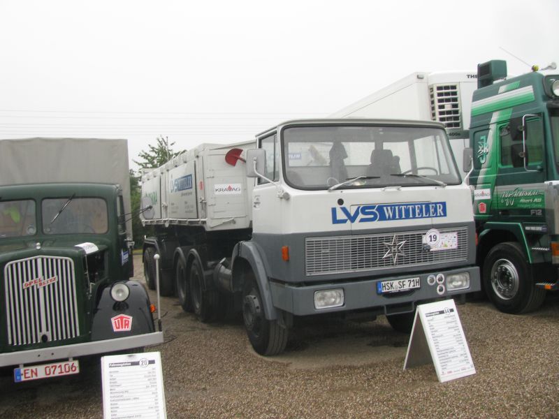 henschel lvs.jpg