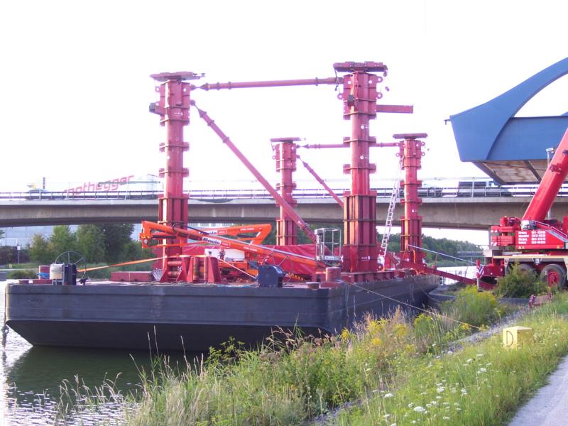 Liebherr 002.jpg