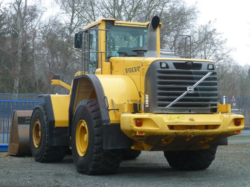 K800_Volvo L180F Gelb 1.jpg