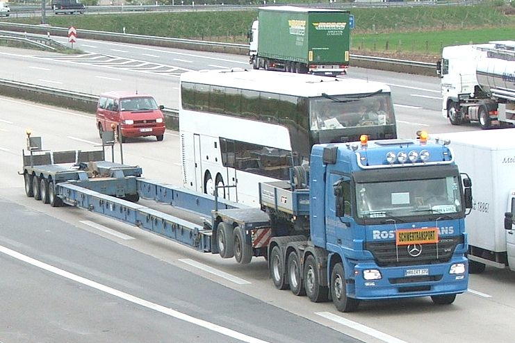 Rostock Trans Actros MP 2 DSC00083 (2).jpg