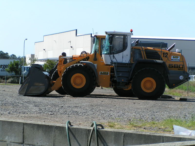Liebherr 580 4.jpg