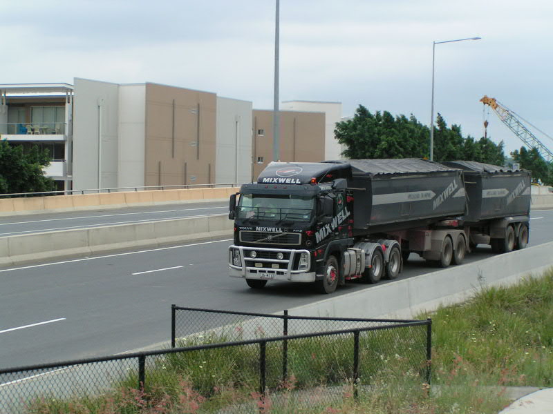 Volvo Tipper 3.jpg