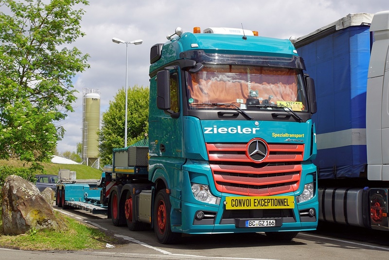 Actros Ziegler DSC06445.jpg
