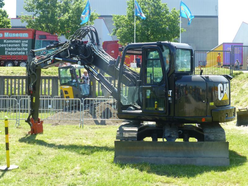 K800_Caterpillar 308E Black 1.jpg