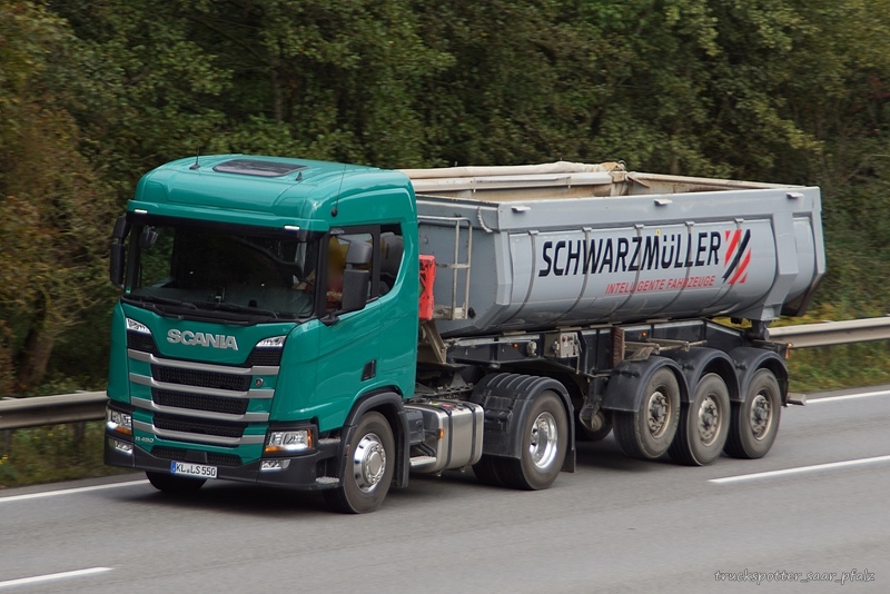 Scania R450 Kippsattelzug DSC02124.jpg