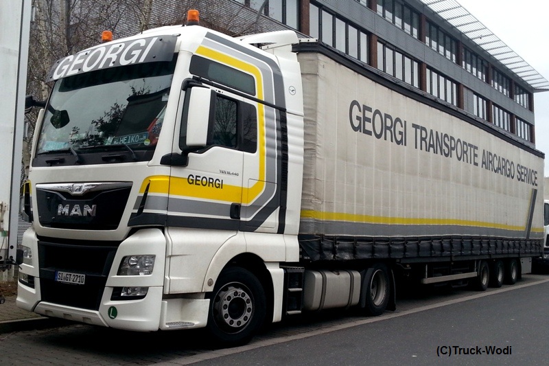 Georgi MAN TGX 18.440E6 SI-GT 2710 2017 12 25 M&ouml;rfeldenWEB.jpg