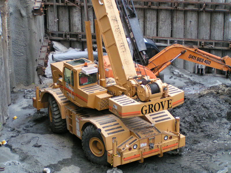 Grove RT750 2.jpg