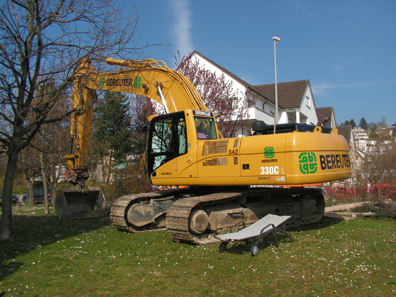 Cat 330C L (2).jpg