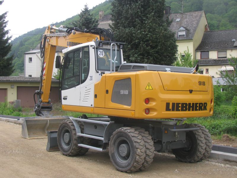 A 918.jpg