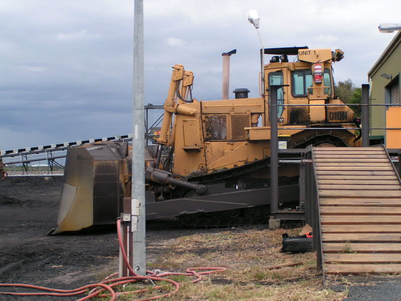 CAT D10N 2.jpg