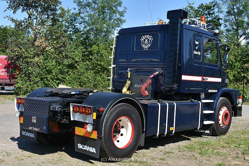 comp_DSC_0536.jpg
