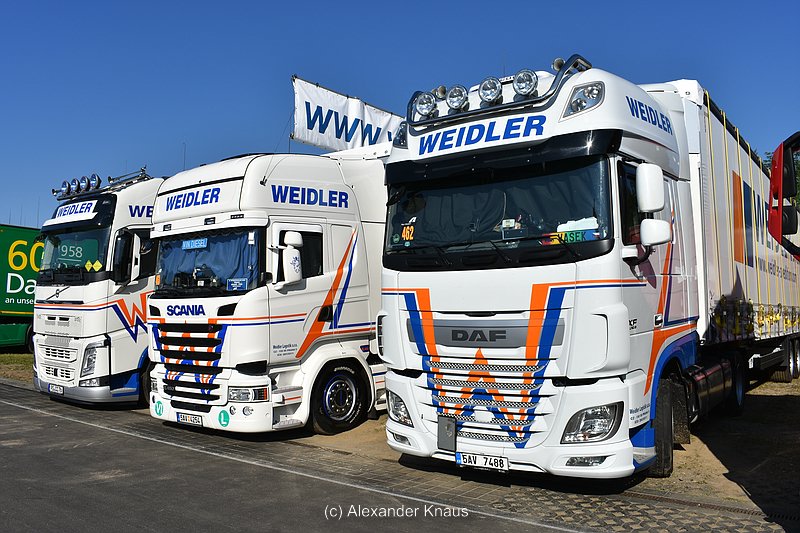comp_DSC_0833.jpg