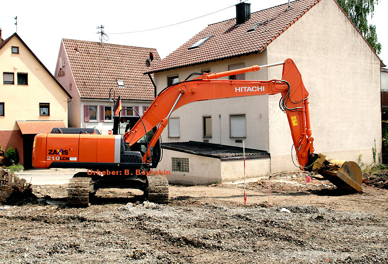 Hitachi_Zaxis-210-LCN_4.jpg