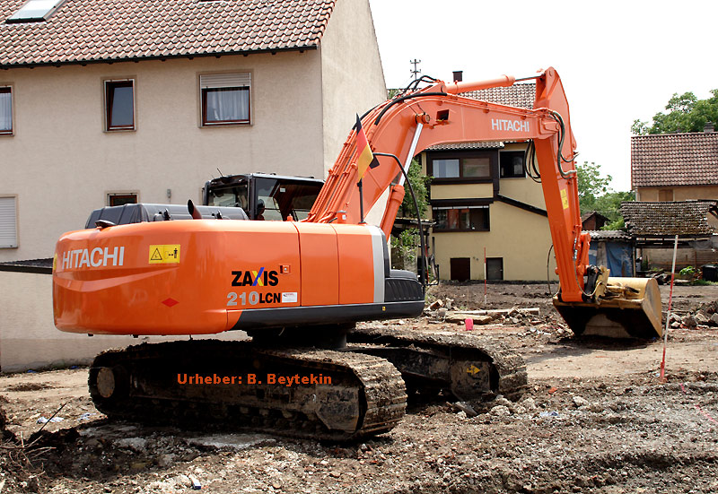 Hitachi_Zaxis-210-LCN_5.jpg