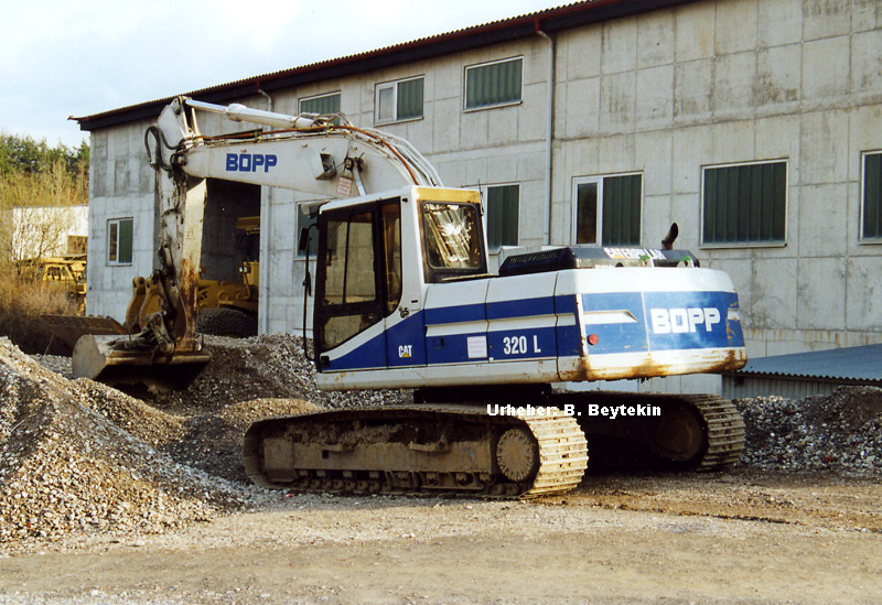 Cat 320 L_1.jpg