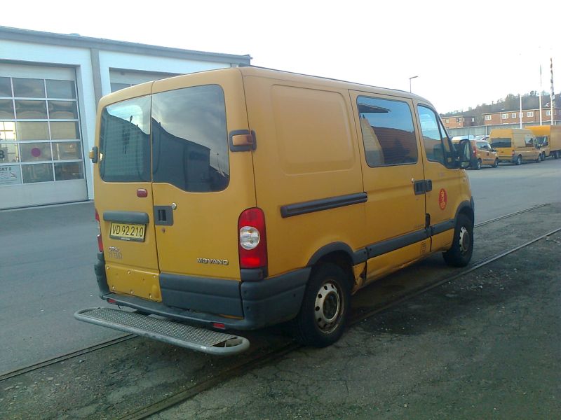 Post-Opel Movano mit Trittbrett.jpg