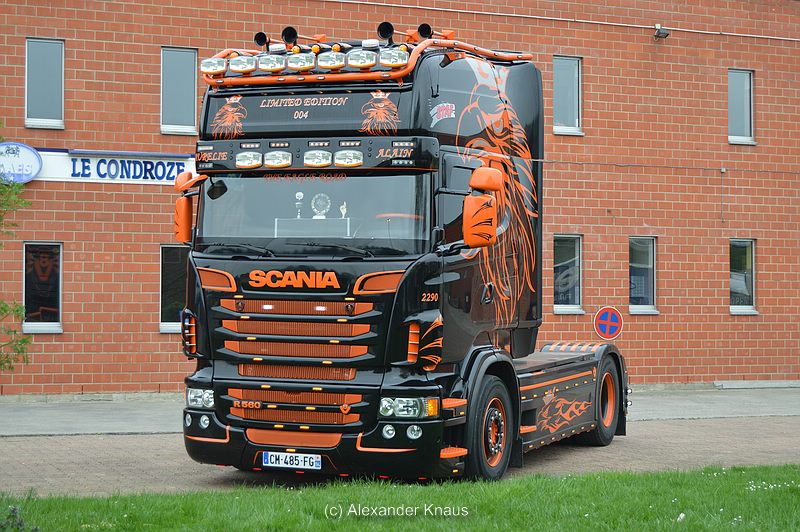 comp_DSC_0004.jpg