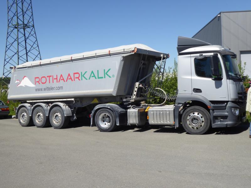 K800_MB Actros 1835 MP4 Rothaarkalk 1.jpg