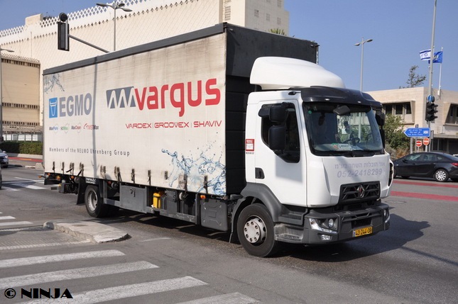  Renault_D18_4x2_DA_15_Cargo_01_resize_re
size.jpg