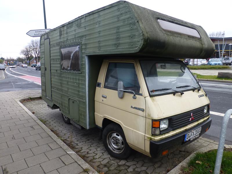 Mitsubishi L300  1.Serie Facelift Camper 1 (Copy).jpg