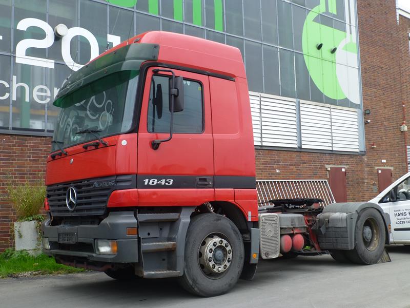 MB Actros 1843 SZM 1 (Copy).jpg