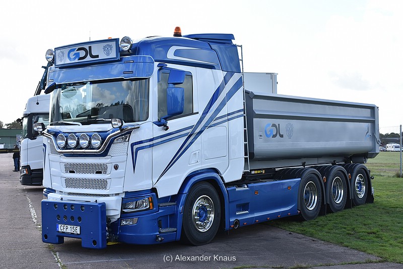 comp_DSC_3595.jpg