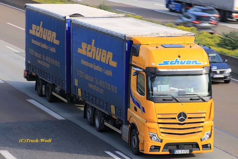 Schuon MB Actros5 25xx CW-S 4928 2019 10 30 FRAWEB.jpg