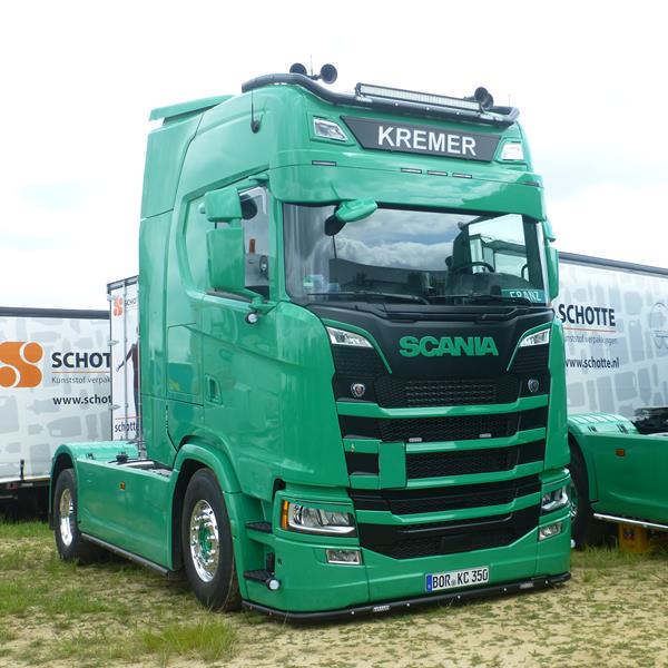 Scania New Kremer 2 (Copy).jpg