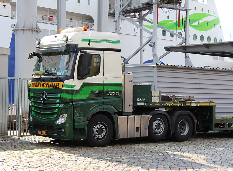 Westdijk MB Actros MP3 LH Tieflader Kiel 2018 TIm IMG_2718 web.jpg