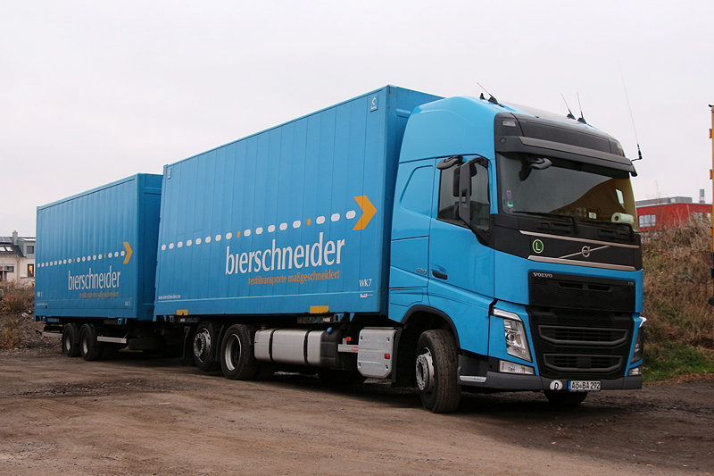 Bierschneider Volvo FH15 GLobeXL JUTAWEKOHZ  Kleinostheim  2018 IMG_2948 web b.jpg