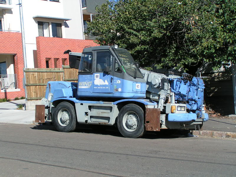 Komatsu wing100 1.jpg